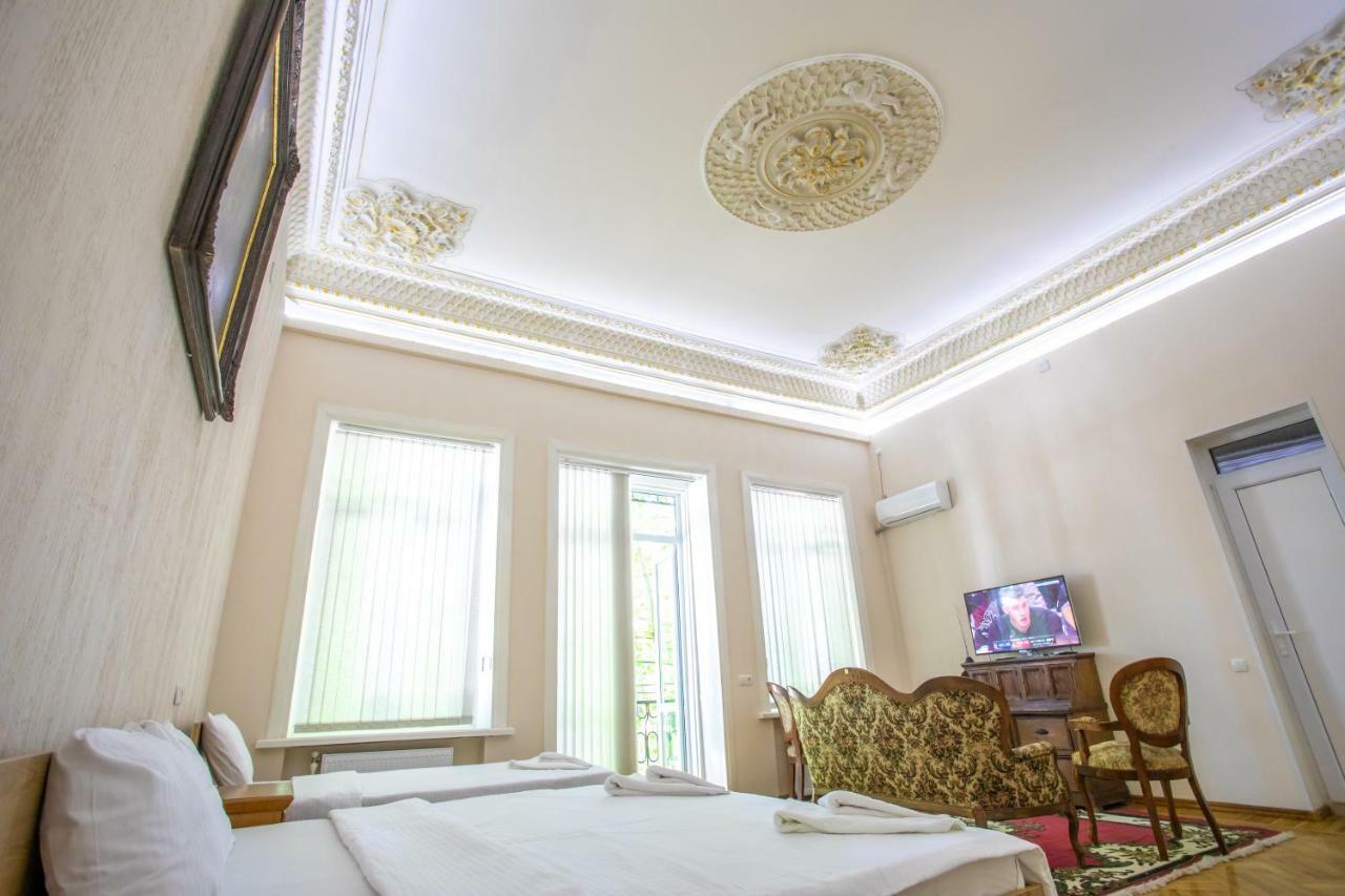 Hotel Veneto Kutaisi Eksteriør billede