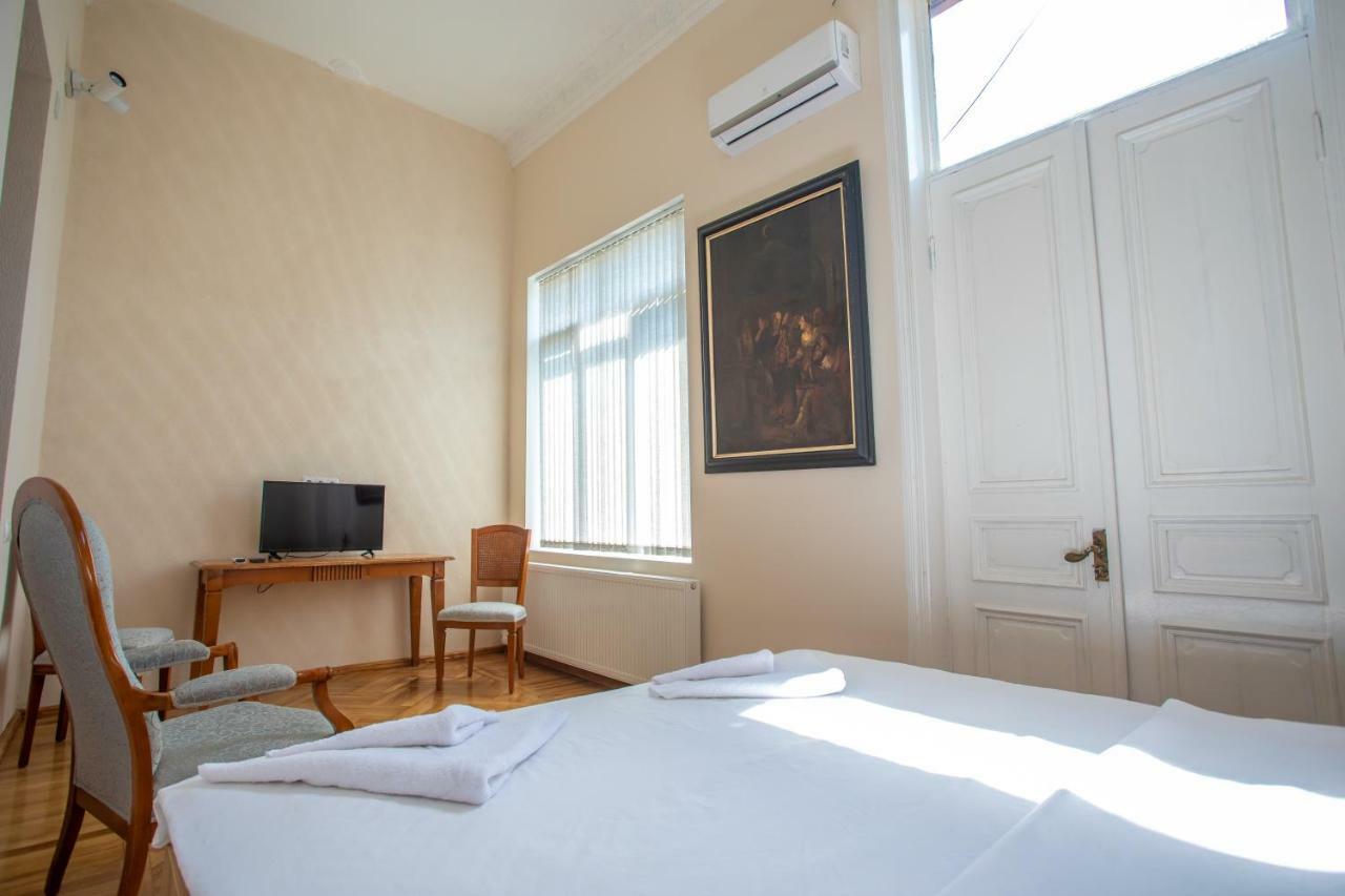 Hotel Veneto Kutaisi Eksteriør billede